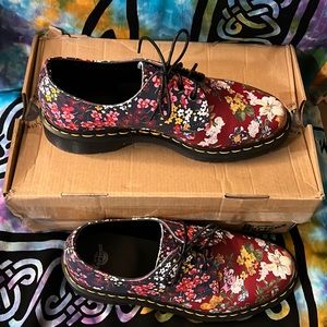 Dr. Martens , floral Oxford UK 7, US 9, EU 41